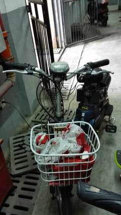 南通崇川區(qū)狼山版塊 二手電動(dòng)車(chē)與日用百貨的淘換寶地